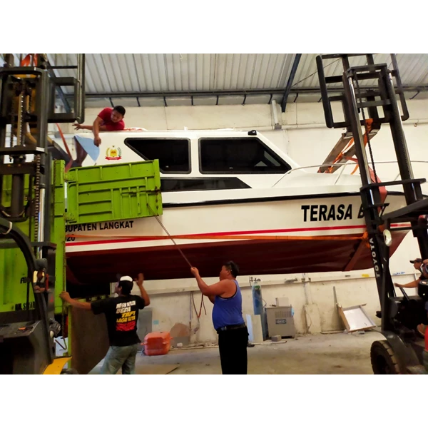 Ambulance Boat Terasa Seanocs 8 Meters